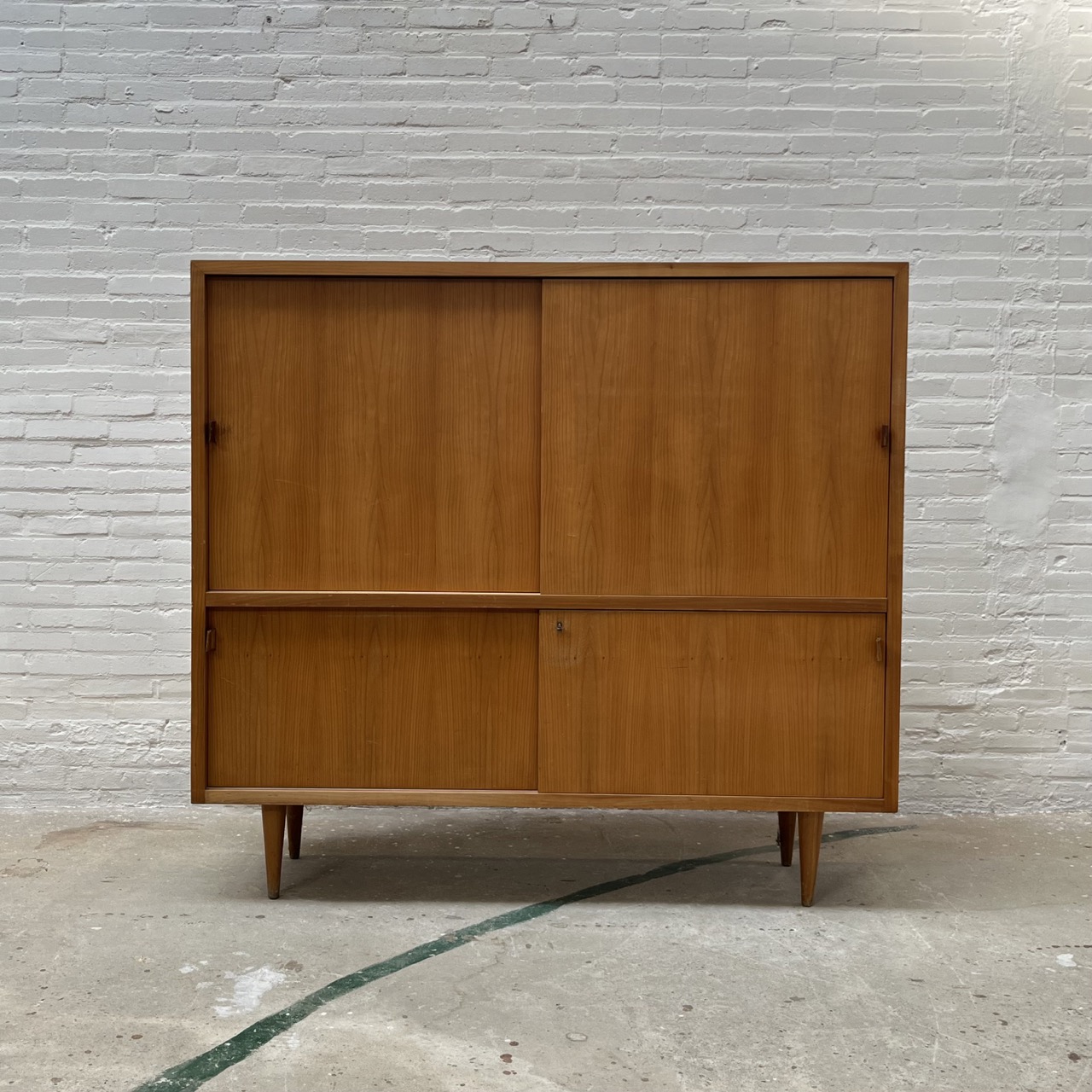 "WK263" highboard