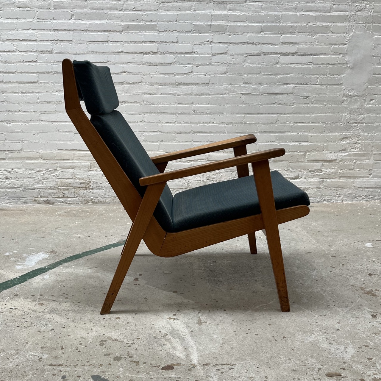 "1611" Lounge Chair 