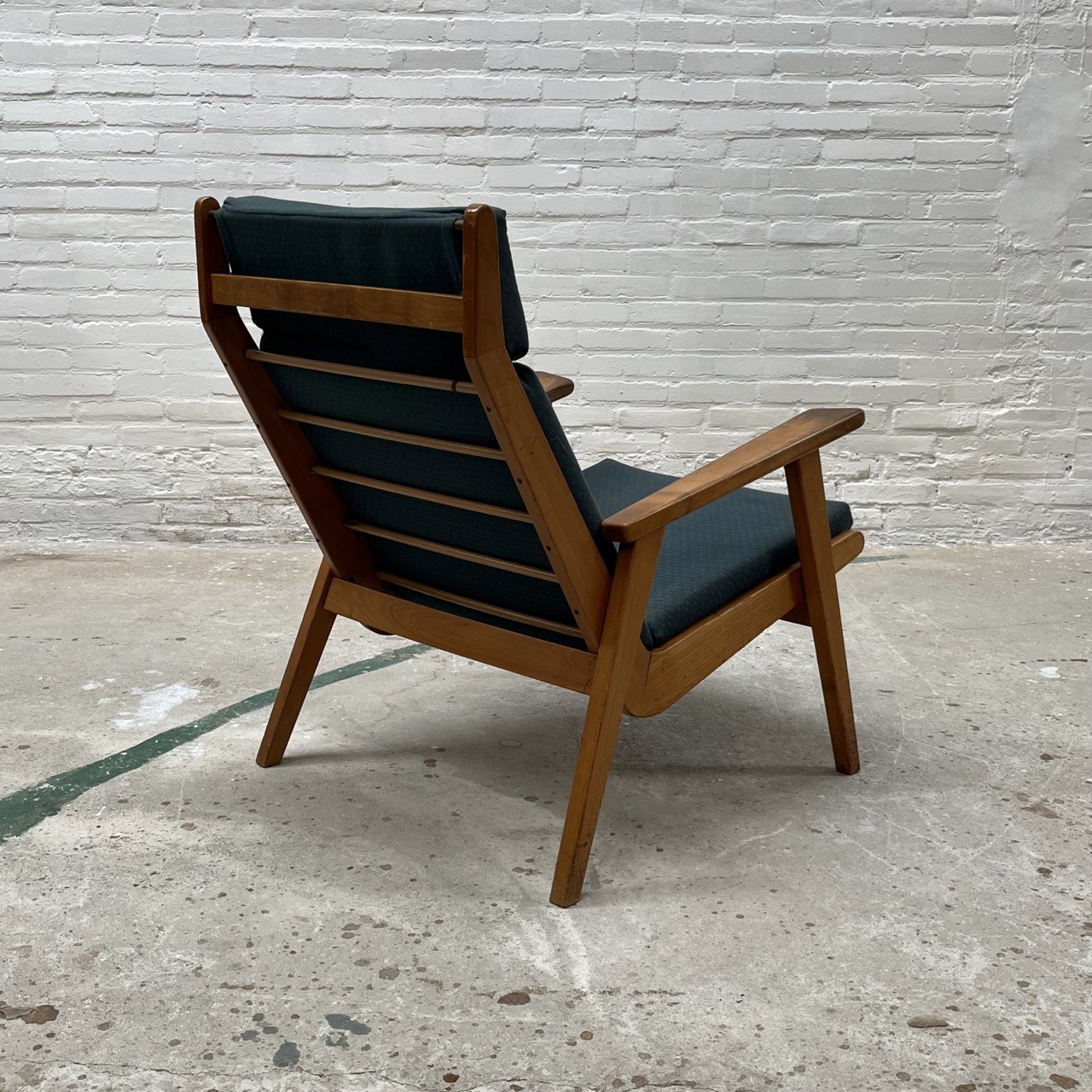 "1611" Lounge Chair 