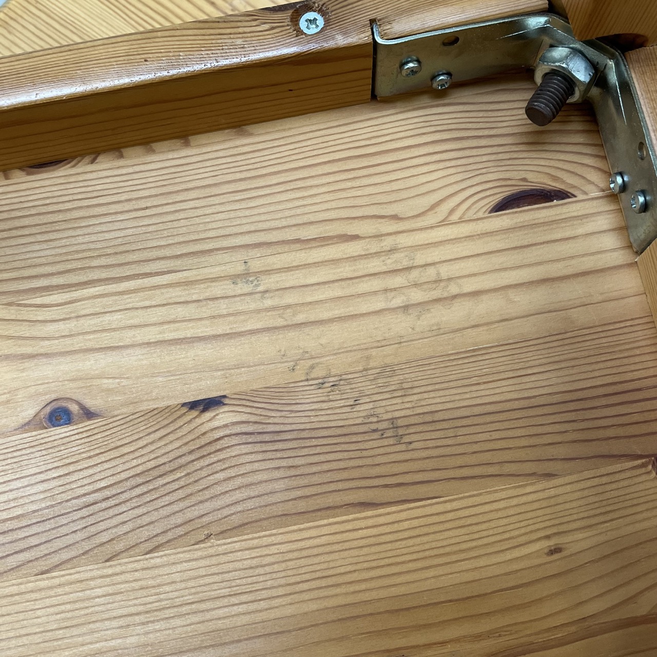 Vintage nesting tables pine