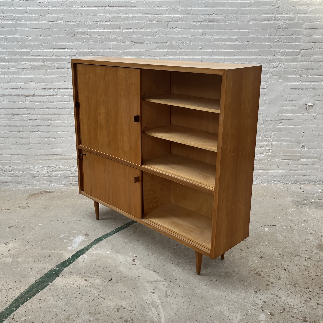 "WK263" highboard