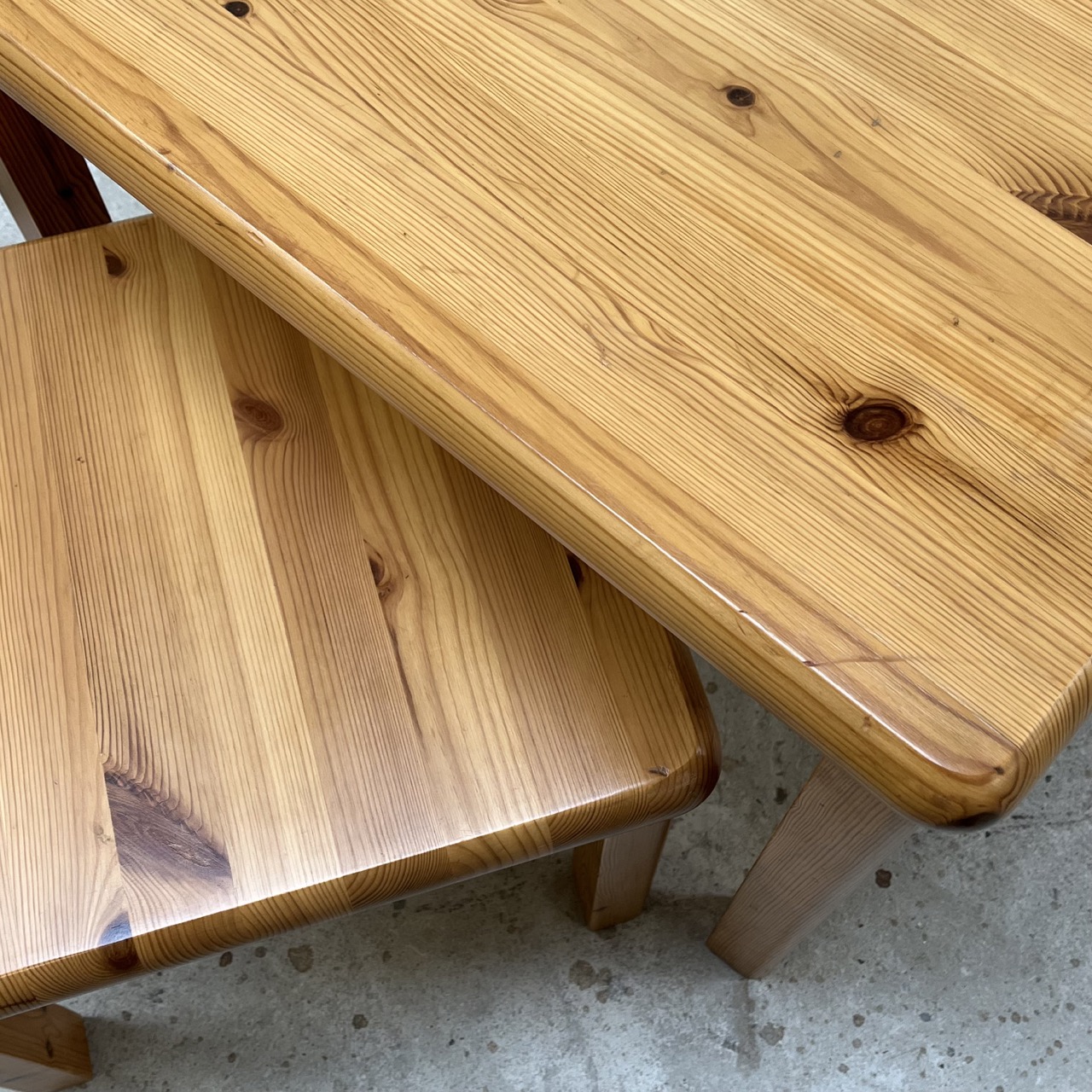 Vintage nesting tables pine